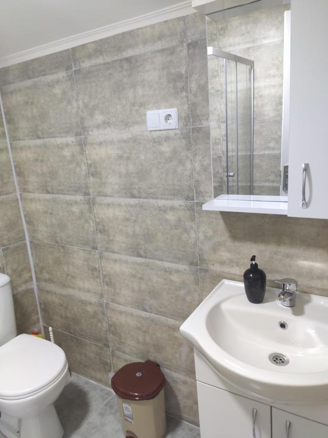 Family Нotel Banuri Kutaisi Exterior photo